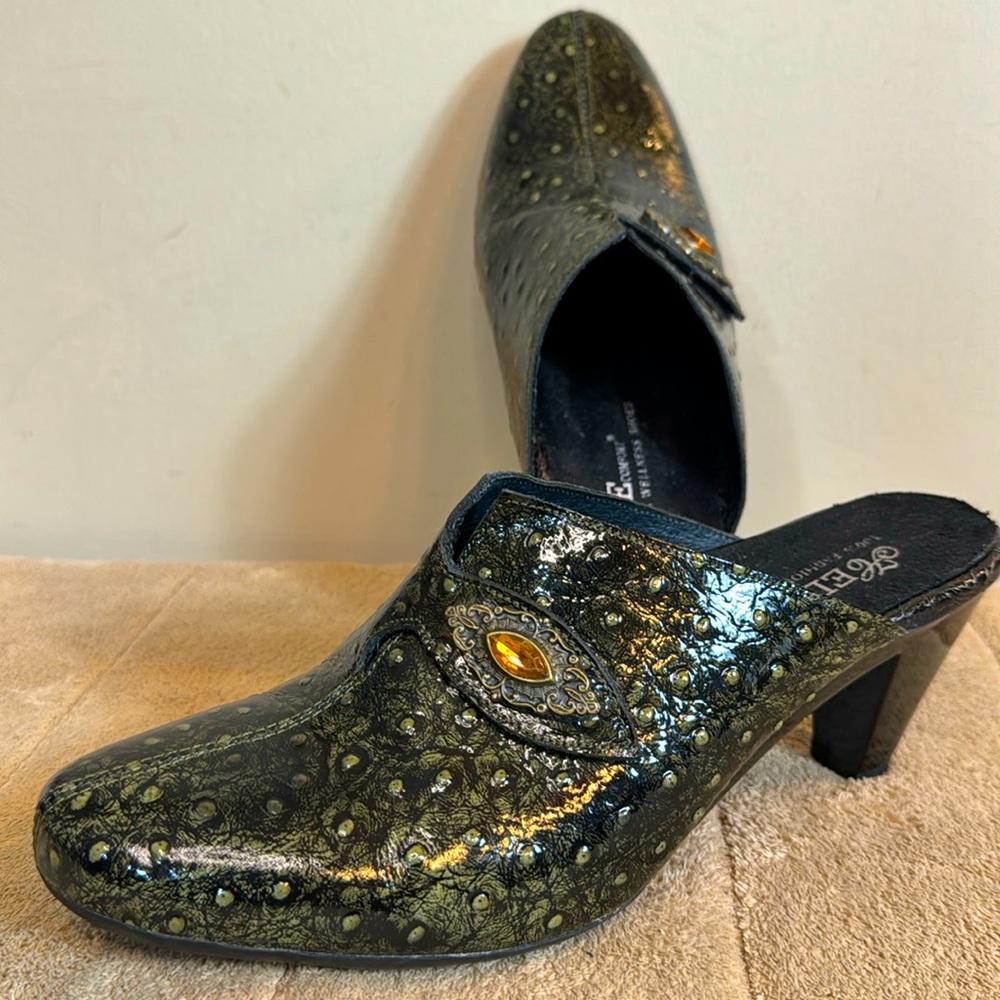 HELLE COMFORT clogs